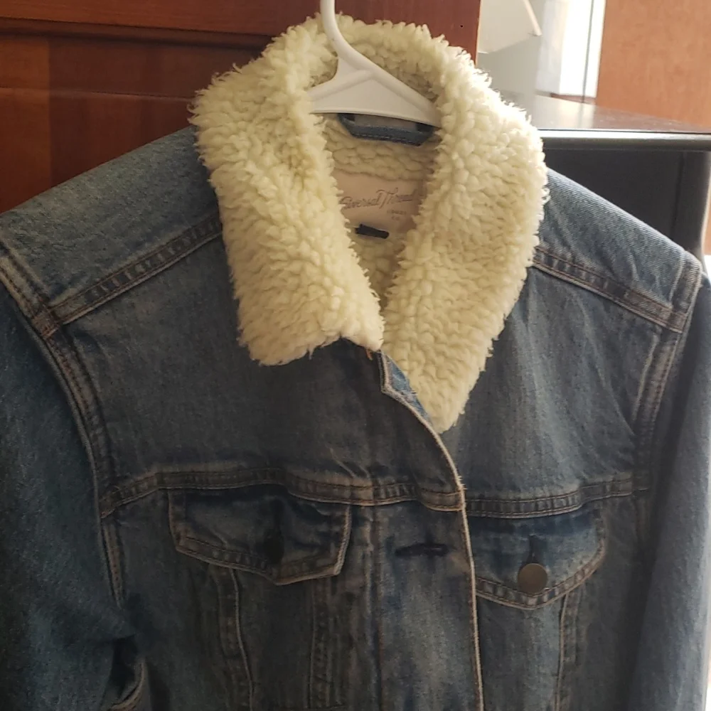 Jacket - Picture 1 of 3
